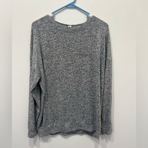 Athleta Long Sleeve Mindful Pullover Medium Heather Grey Sweater Oversized Cozy